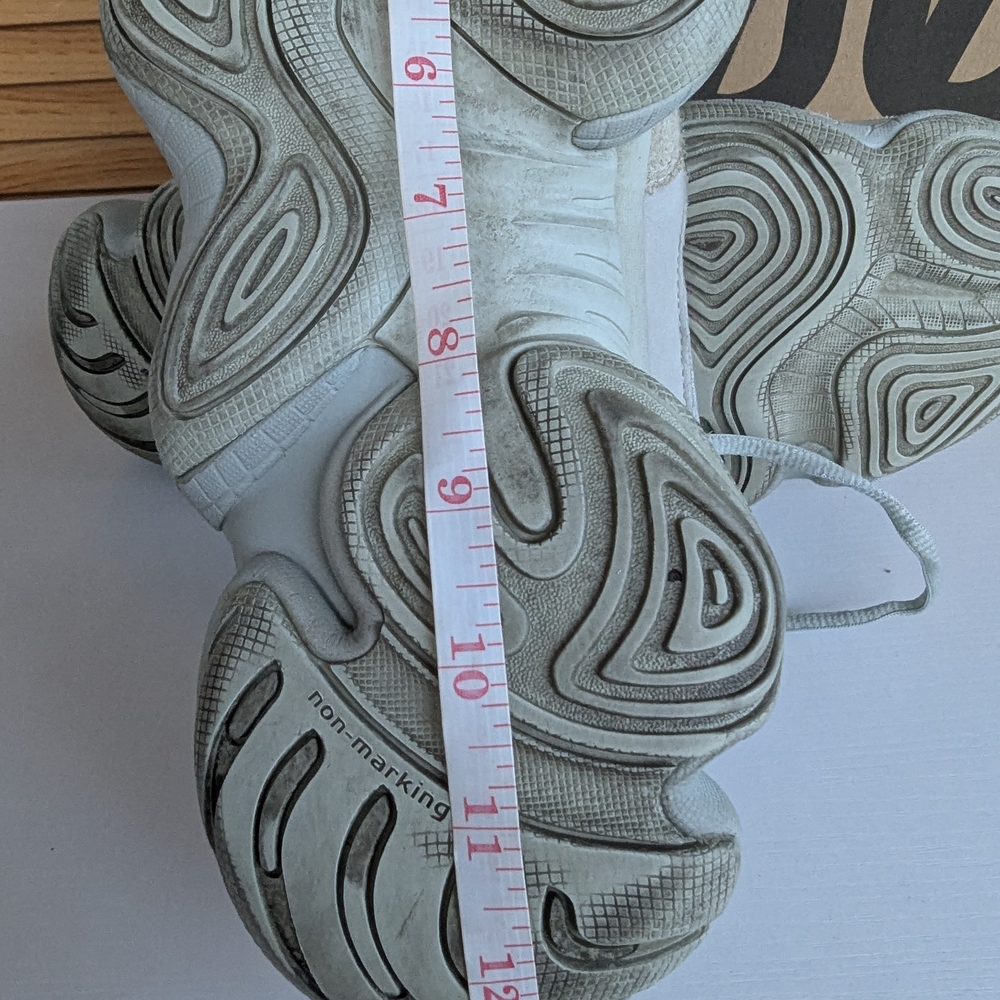 Adidas Yeezy 500 with Ortholite in Light Gray - Picture 9 of 11